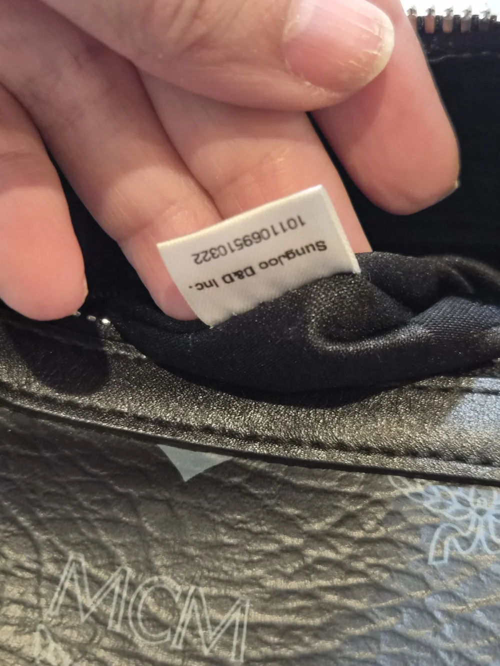 MCM Black Visetos Boston Satchel with Gold Logo Plate - Picture 15 of 16